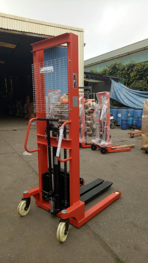 Xe nâng tay cao 1.5 tấn cao 1.6m giá rẻ-image-5